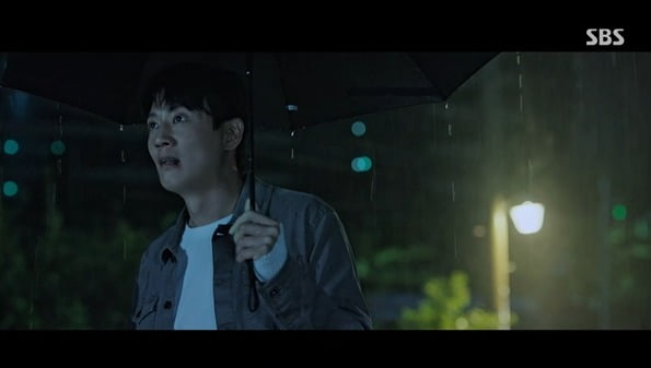 [종합] "불맛은 고깃집서, 이 XX야" 김래원, 폭발 사고 막았다('소방서 옆 경찰서')