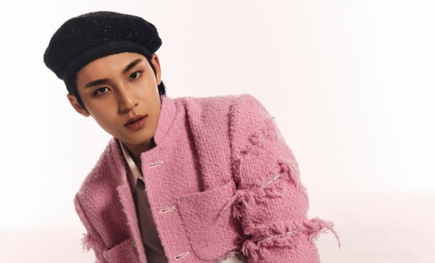 세븐틴 민규 "2022년은 새벽, 매해 정말 열심히 사는 중"[화보]