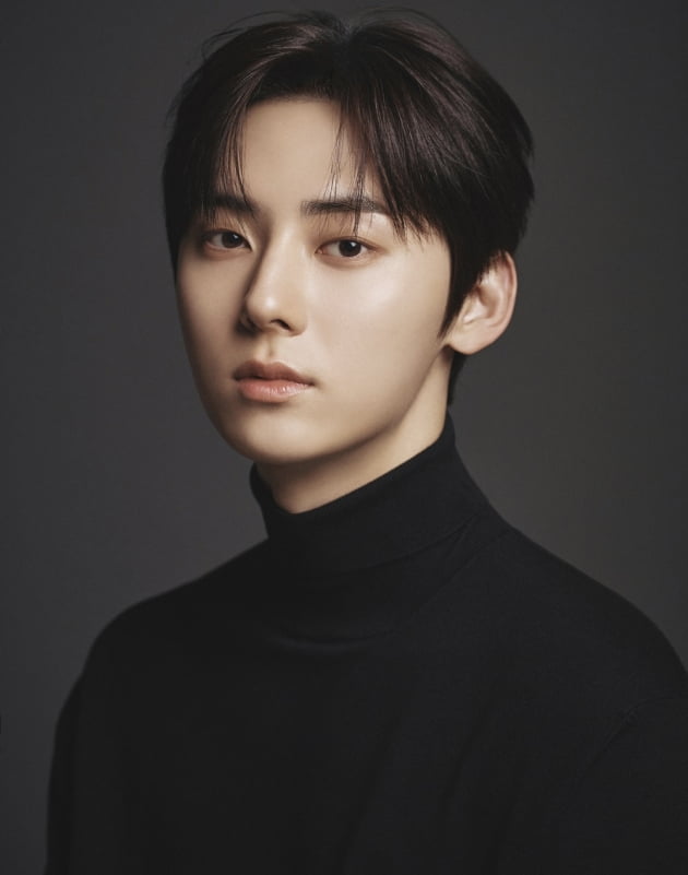 황민현 /사진제공=플레디스엔터테인먼트
