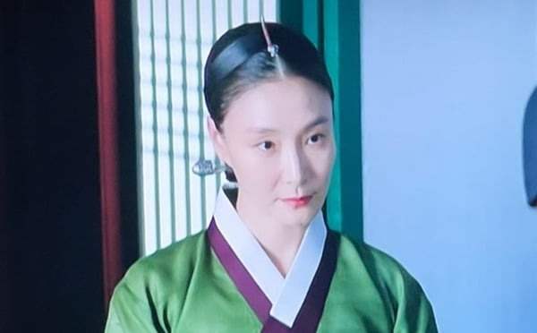 송혜교, '절친' 박효주 위해 '슈룹' 본방 시청…'지헤중' 우정 훈훈