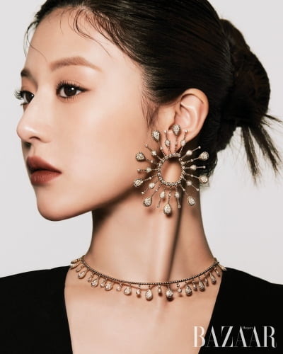 고윤정, 카메라빨 잘 받는 이목구비