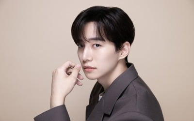 '킹더랜드'로 돌아오는 이준호, 새 프로필 공개→팬소통 예고