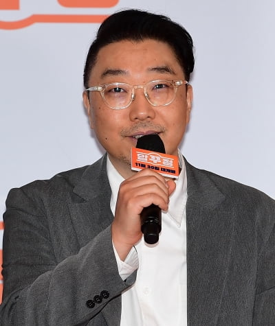 [TEN 포토] 임진순 감독 "정경호 대사량 보다 위트가 좋았다"