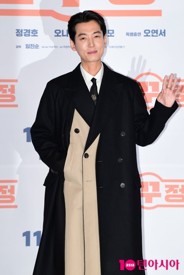 [TEN 포토] 정경호 '남성미 넘치는 외모'