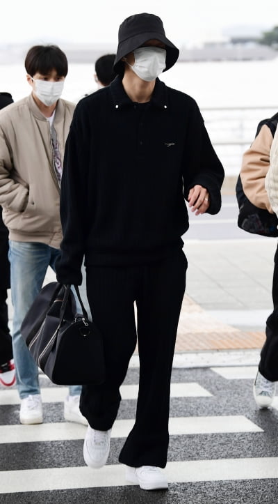 [TEN 포토] SF9 주호 '화보같은 출국길'