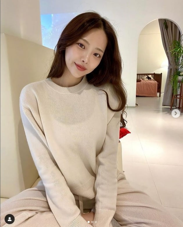 "싼티나는 가슴 타투"…'유현철♥' 10기 옥순, 도넘은 악성 DM에 "인성 싸구려" 분노