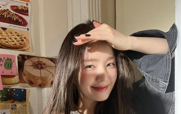 레드벨벳 아이린, 장난기 가득한데 청순한 꽃미모 리더