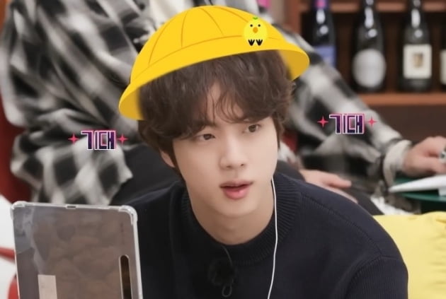 방탄소년단 진, 멤버도 찬사 보내는 美의 남신 "진 형 너무 잘생겼어요"