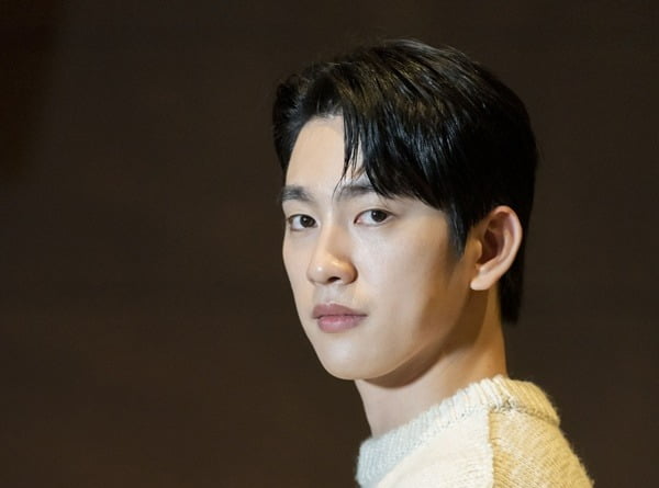 박진영 "'재벌집 막내아들' 특출 덕에 튀르키예行…가서 먹다가 왔다"('크리스마스 캐럴')[인터뷰①]
