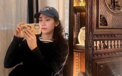 신현빈, 모자써도 감출 수 없는 미모…'여배우 아우라' 가득 일상