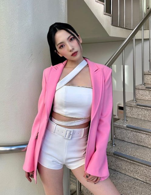 카라 강지영, 프리티걸이 벌써 29세…허영지 앞 치명적인 눈빛