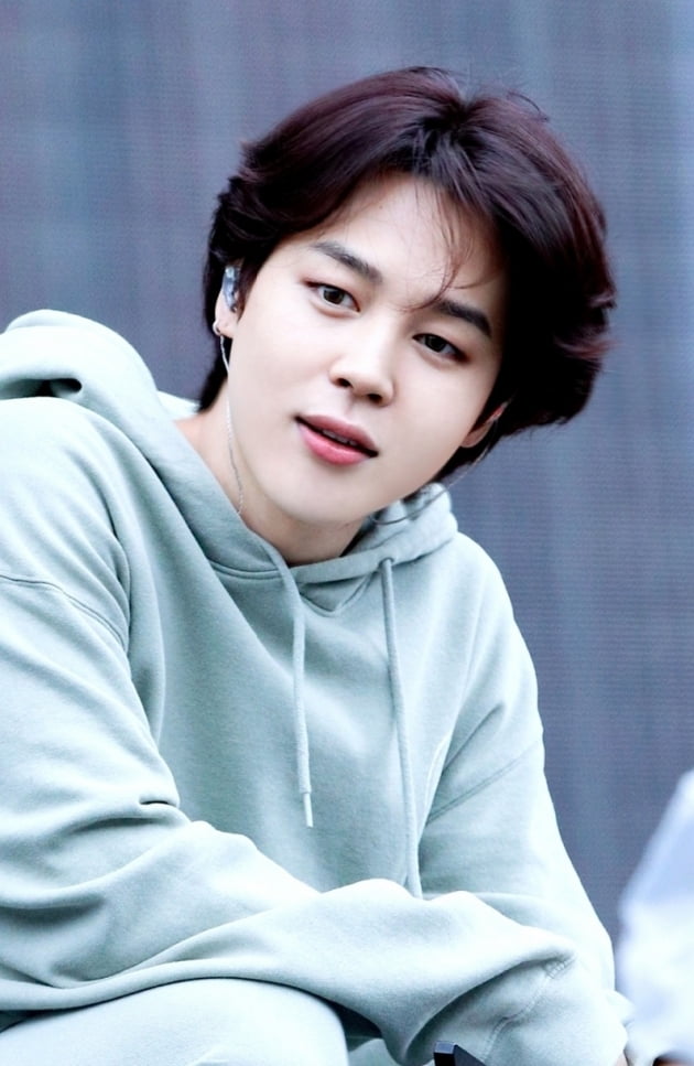 방탄소년단 지민, 일본 한류 열풍의 주역..누가 봐도 '지민 팬❤️'