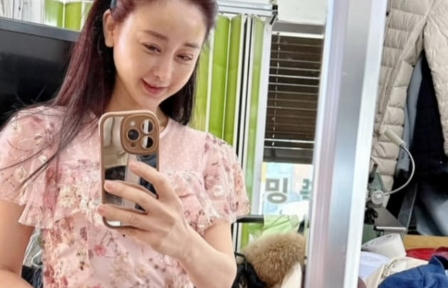 '진화♥' 함소원, 요즘 드레스만 입는 애엄마 "공식 백수지만 더 바빠"