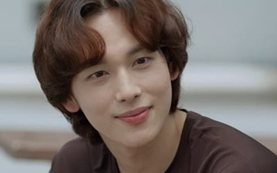 [종합] 임시완, 친누나 죽음 목격→스스로 목숨 끊은 母…아픈 가정사 밝혀졌다 ('아하아')