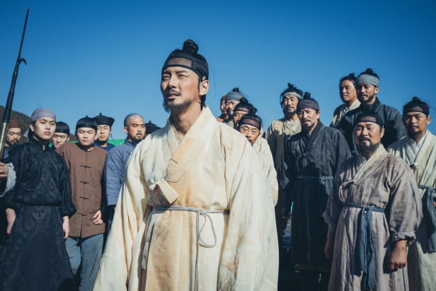 /사진=영화 '탄생' 윤시윤 스틸