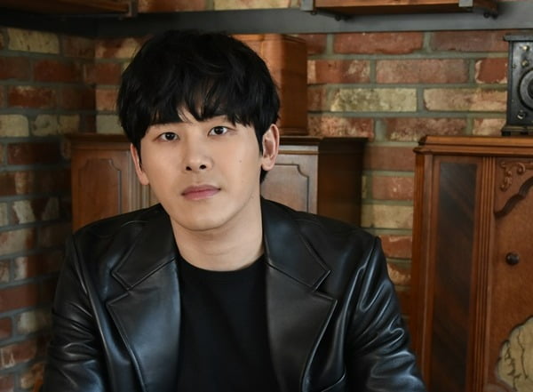 이호원 "윤시윤 형, 내게 90도로 폴더 인사…첫 만남부터 마음 활짝"('탄생')[인터뷰①]