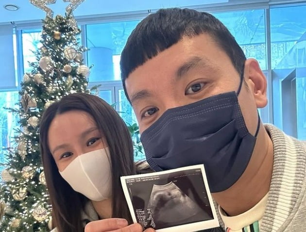 '다섯째 임신' 경맑음, 껌딱지 ♥정성호와 산부인과 방문 "오늘부터 유도분만 가능"