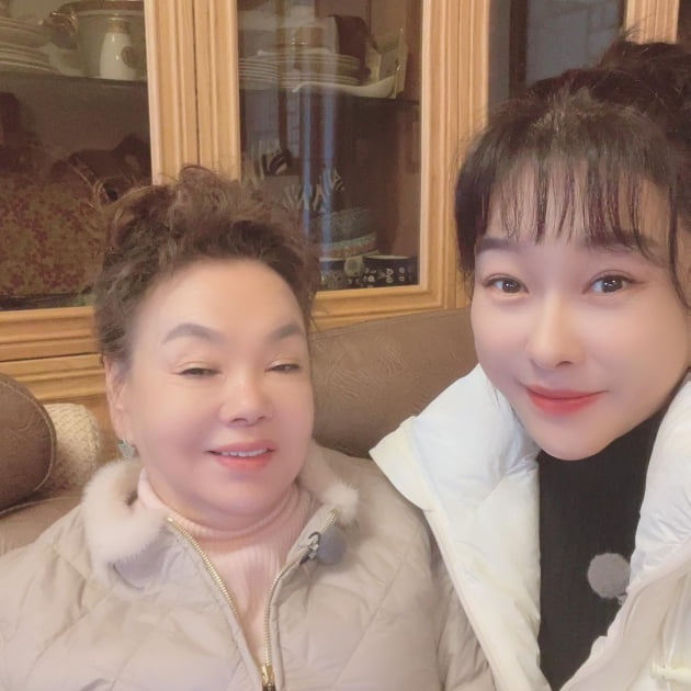'송도맘' 현영, 김수미→김용건에 배운 인생법 "지금부터 준비하라고…"