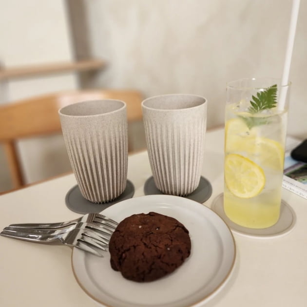 수요일마다 만나 점심 먹는 여배우들…보기만 해도 훈훈