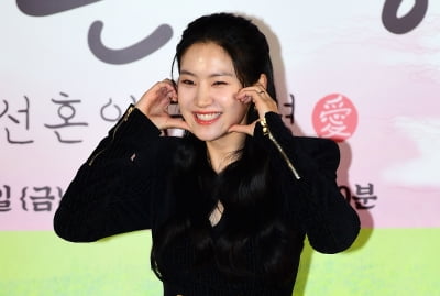 [TEN 포토] 박주현 '사랑스러운 하트'