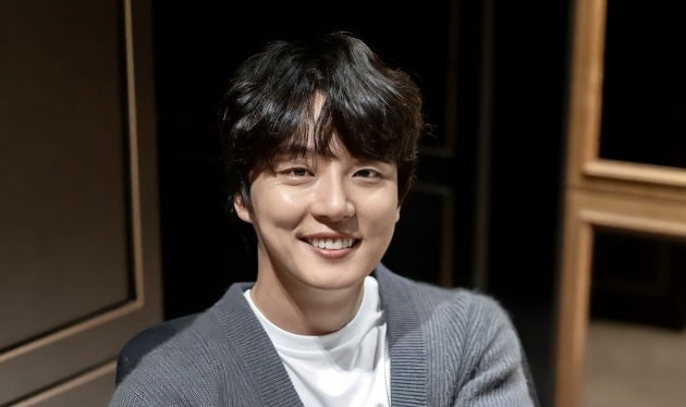 [TEN인터뷰] '열정맨' 윤시윤 "'김탁구'·'하이킥', 멈추지 않는 원동력"