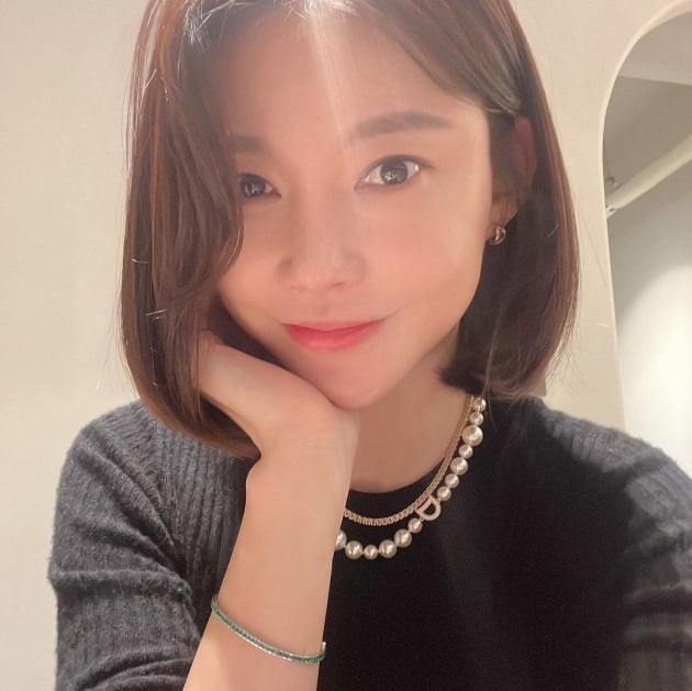 '주상욱♥' 차예련, 고소영이 직접 목걸이 걸어주네…특급 서비스 받는 여배우
