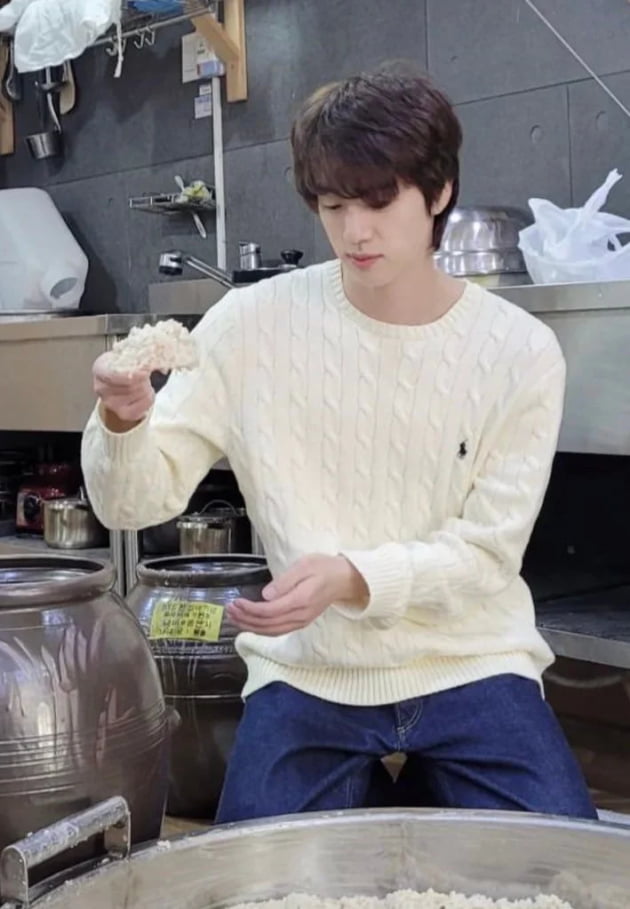 해사함의 정석 방탄소년단 진 , JIN심 담긴 스승님과의 아름다운 일상