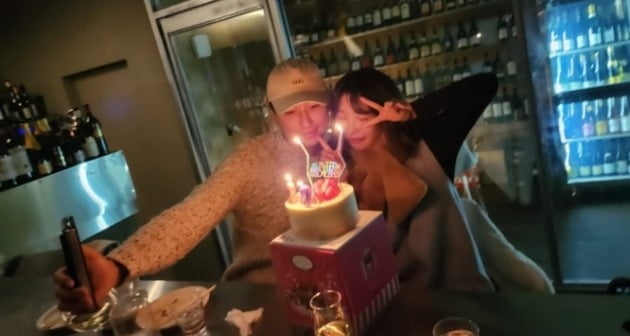 이지훈, '14살 연하♥' 아야네 생일에 진심 "나한테 와줘서 늘 감사"