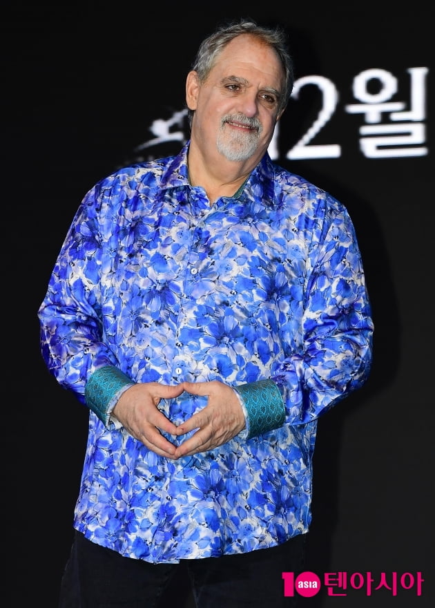 [TEN 포토] 존 랜도 프로듀서 '포토타임은 화려하게'