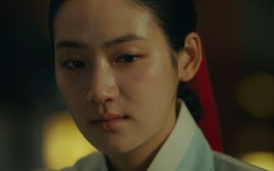 [종합] 김영대, 세자빈 향한 그리움 주체 못한 채 박주현에 포옹('금혼령')