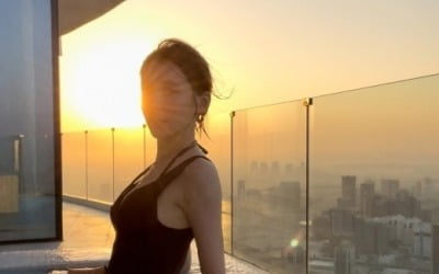 박지현, '재벌집 며느리'의 우아한 자태…수영복 입고 여유 근황