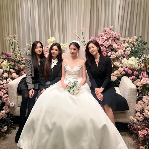 '황재균♥' 지연 "효민·큐리·함은정, 울지 말라던 언니들…3단 콤보로 눈물 공격"