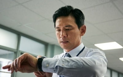 황정민, '교섭' 전문 외교관 변신…편법 불사 현빈과 대립