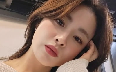 '한의사♥' 강소라, 이 각도에서 살아 남네…날카로운 콧대 자랑 중인 애엄마