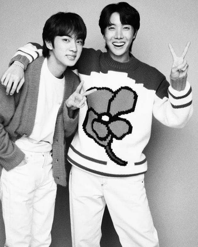 방탄소년단 제이홉, '입대' 진이 준비한 마지막 만찬 즐겼다 "사랑해요"