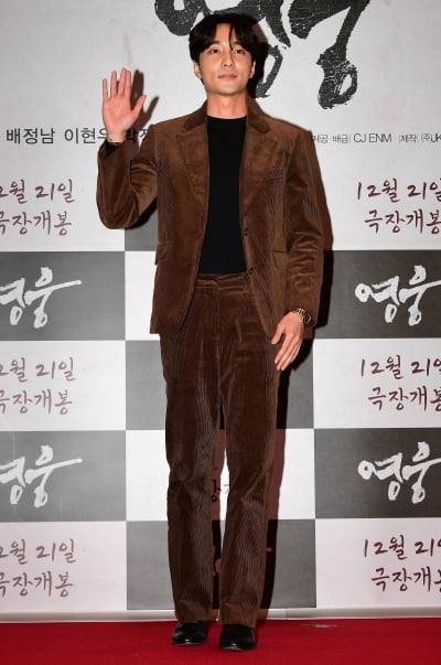 [TEN 포토] 로이킴 '오랜만에 인사드려요'
