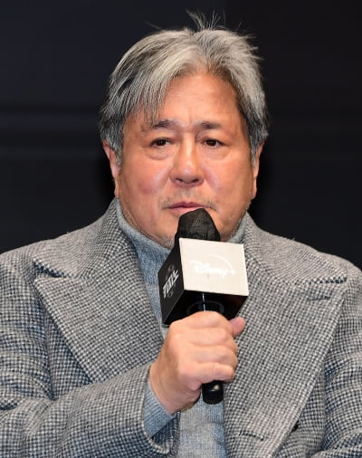 [TEN 포토] 최민식 "코로나, 더위, 드라마 분석 3중고로 힘들었다"