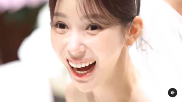 '싱글맘→♥전선욱과 재혼' 야옹이 작가 "이제 웨딩 끝"…"11시·1시 방향으로 웃네" 민망