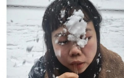 홍현희, 볼 빨간 사십춘기…눈에 덮여도 포기 못 한 아이스 아메리카노