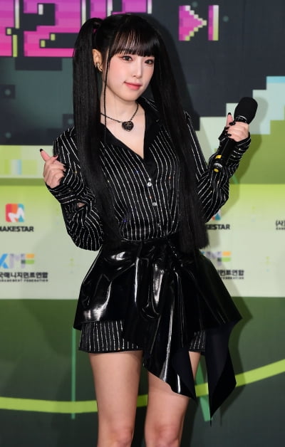 [TEN 포토] 최예나 '깜찍하게'