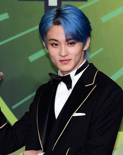 [TEN 포토] NCT드림 마크 '블루 귀공자 포스'