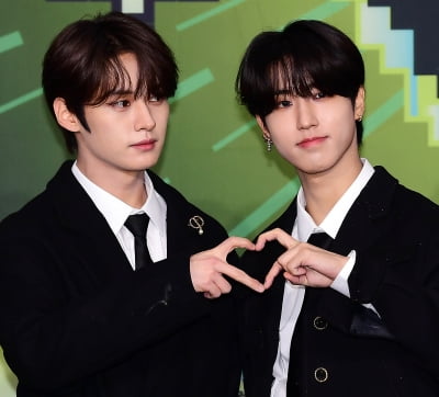 [TEN 포토] 스트레이키즈 리노-한 '둘이 함께 만든 하트''