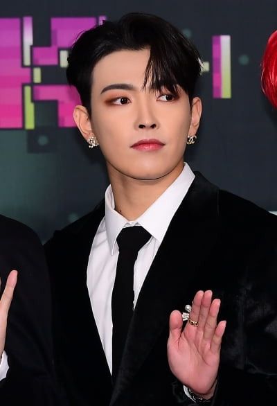 [TEN 포토] 에이티즈 홍중 '남친짤의 정석'