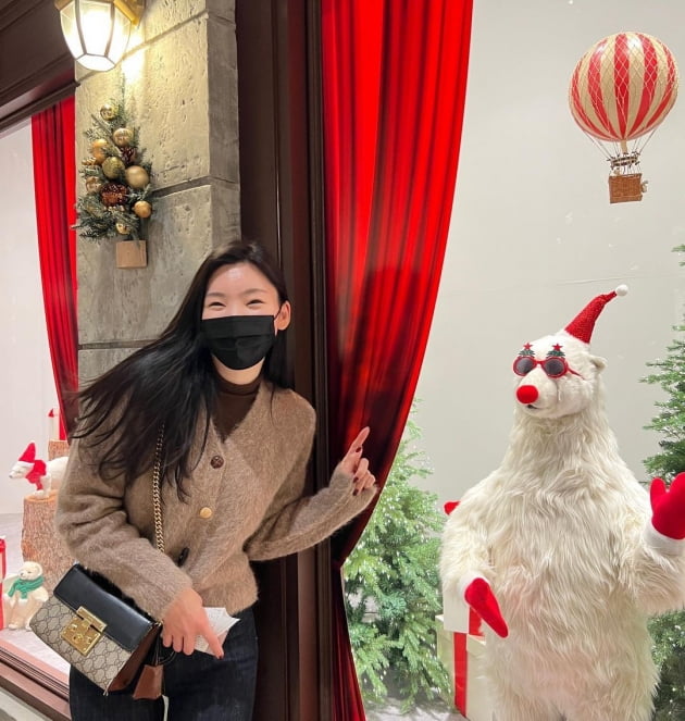 '♥윤남기와 재혼' 이다은, 깜찍 명품백 메고 외출 "가족과 별일 없이 지내는 것에 감사"