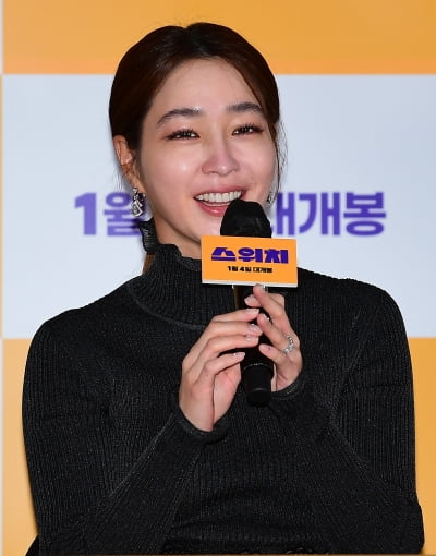 [TEN 포토] 이민정 "남편 이병헌이 아이들과 같이 볼수 있는 영화인지 확인해보라며"