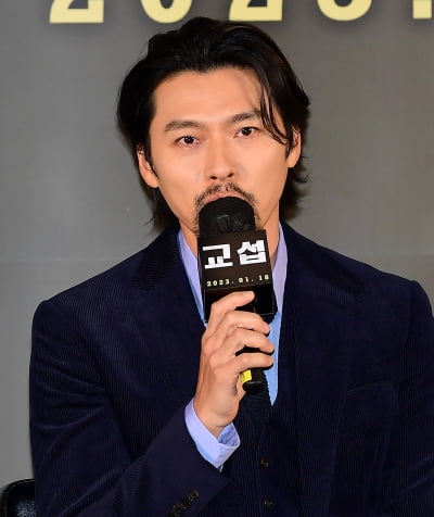 [TEN 포토] 현빈 '진지한 모습도 멋져'