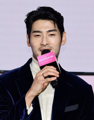[TEN 포토] 최광록 '맥주 한잔하며 본방사수'