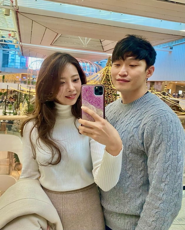 10기 옥순♥유현철, 서울 한복판에서 손깍지+입술 쭉…"함께한 소중했던 시간"