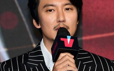 김남길 "정신 차려보니 제주도에서 칼 휘두르고 있었다"('아일랜드')