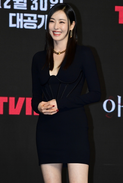 [TEN 포토] 이다희 '우아한 블랙스완'